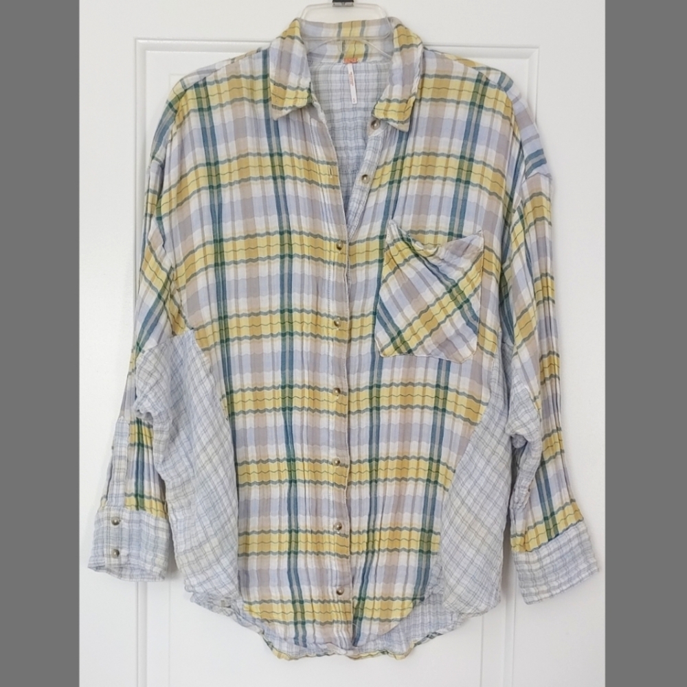 Free People Long Sleeved Oversized Buttondown - Size S